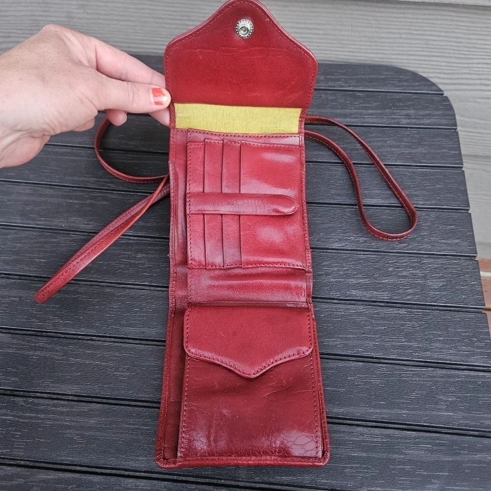 HOBO International Red Leather Credit Card ID Window Wallet Crossbody Bag Purse